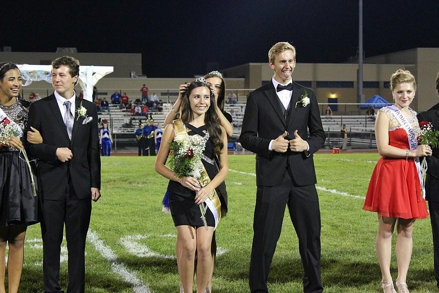 Maria McFarland is crowned Homecoming Queen