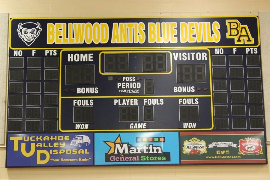 This scoreboard has many neat features.
