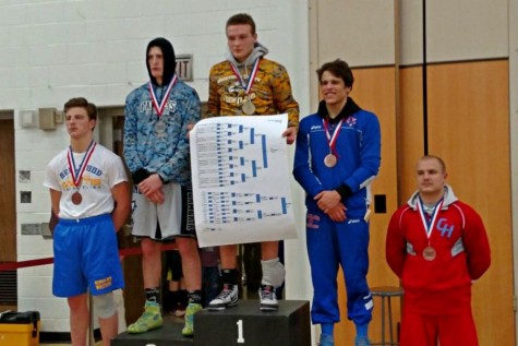 Nate Claar took fourth at 160 at the District 6-AA tournament.