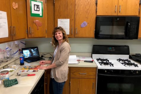 Ms. Harris has been working to teach kids how to cook through remote learning.