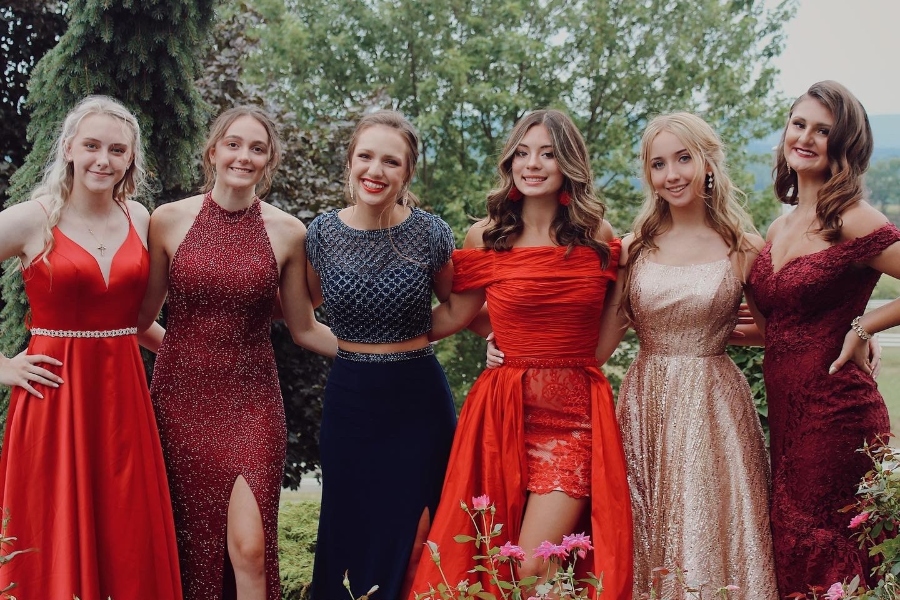 Seniors Raven Criscitello, Lauren Heisler, Caroline Nagle, Malia Danish, Haley Campbell, and Caitlyn McCartney pose outside of Bee Z Acres before prom last summer. COVID-19 restrictions limiting large gatherings of students could result in another prom event unsanctioned by Bellwood-Antis this year.