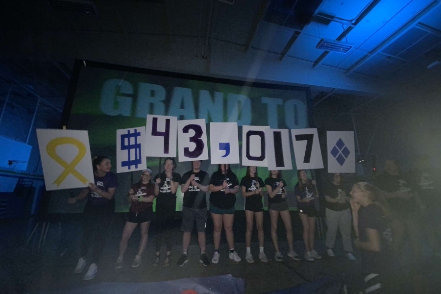 The+Bellwood-Antis+mini-THON+committee+is+continuing+to+raise+money%2C+even+though+they+will+not+have+a+formal+THON+event+this+year.