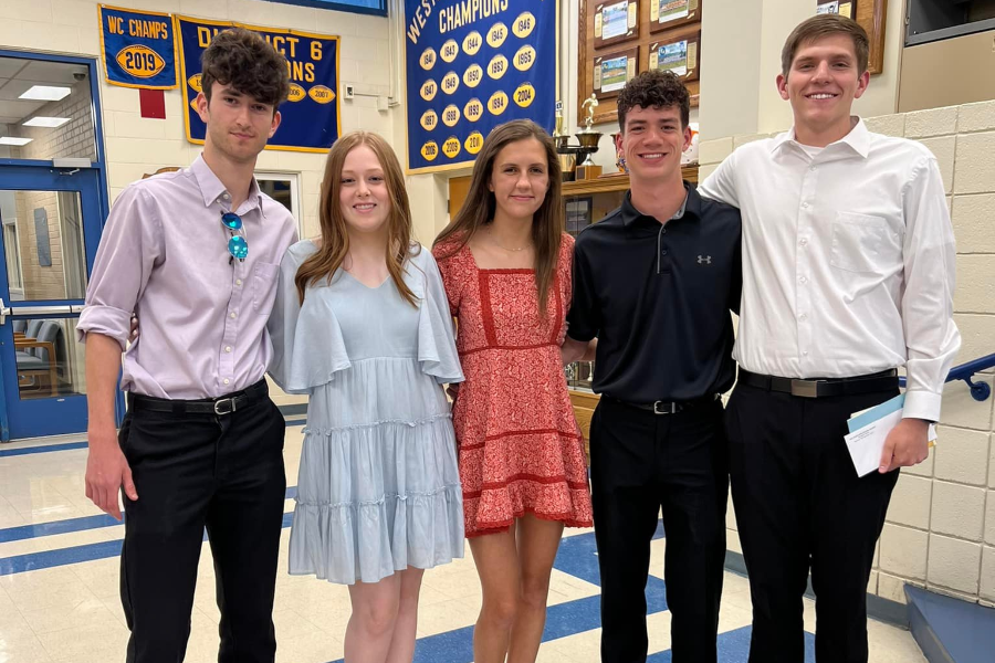 Caedon Poe, Jayce Miller, Sophia Nelson, Sean Mallon, and Alex Perry were some of the winners at the senior awards banquet.