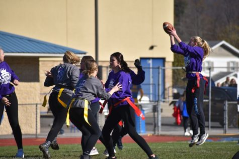 Brielle Campbell is just one of many stars returning for the senior powderpuff team.