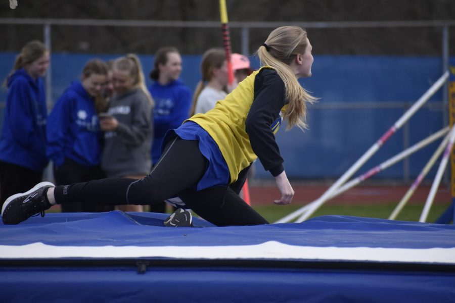 Chelsea McClausky after pole vaulting. (Bailee Conway)