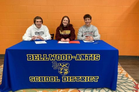 Kamden Bailor, Lydia Worthing, and Dylan Andrews each signed to compete in track and field on the collegiate level this week.