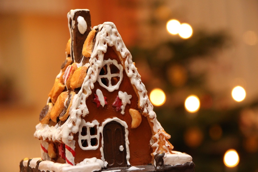 Today is National gingerbread House day
