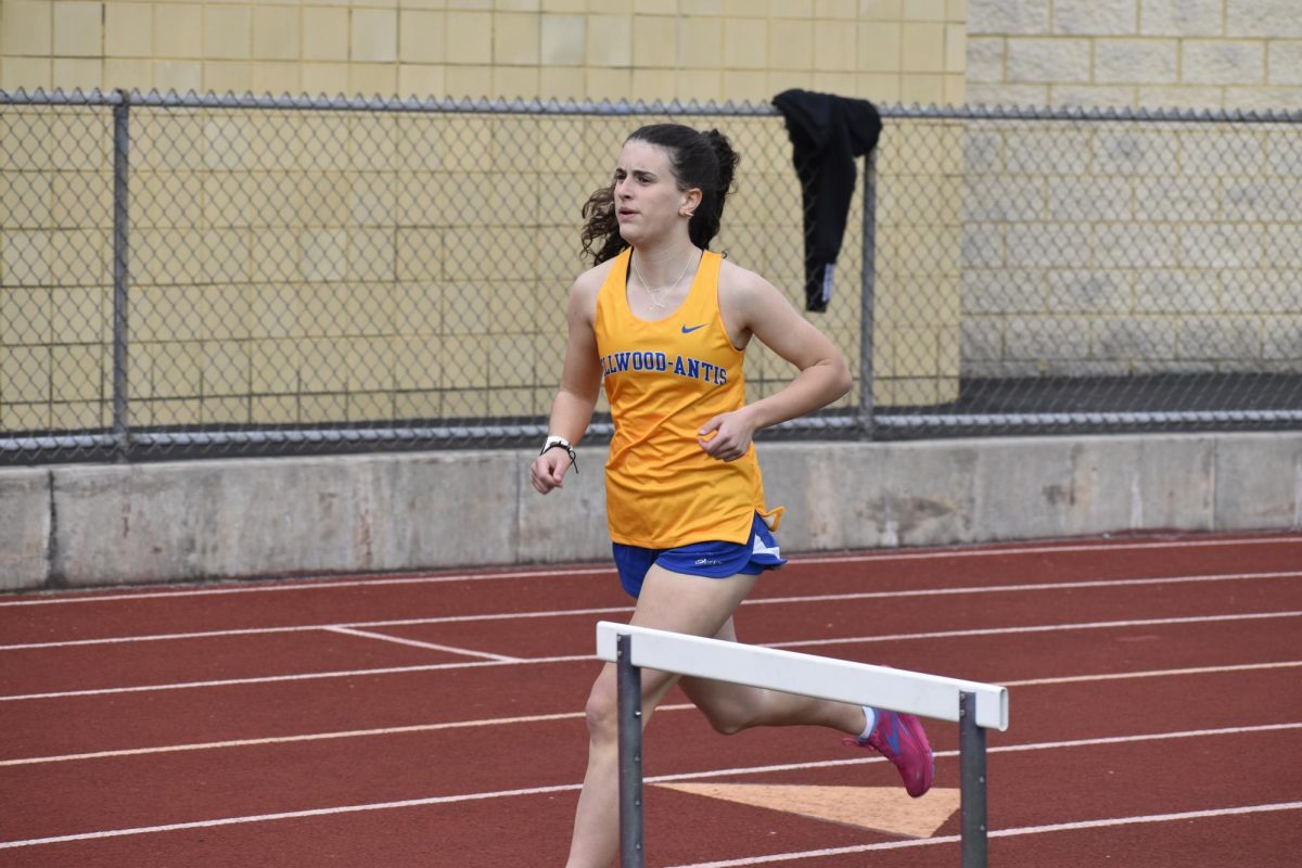 Freshman+Blake+Pennington+earned+a+first-place+finish+%281600+meters%29+and+a+second-place+finish+%28800+meters%29+in+her+first+varsity+track+meet+yesterday.