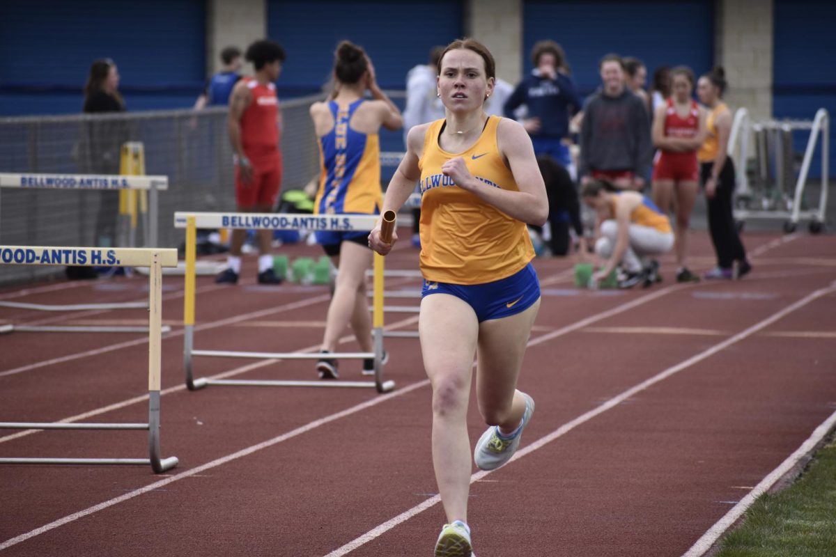 Marissa Cacciotti helped the girls get first first place in the 3200 relay