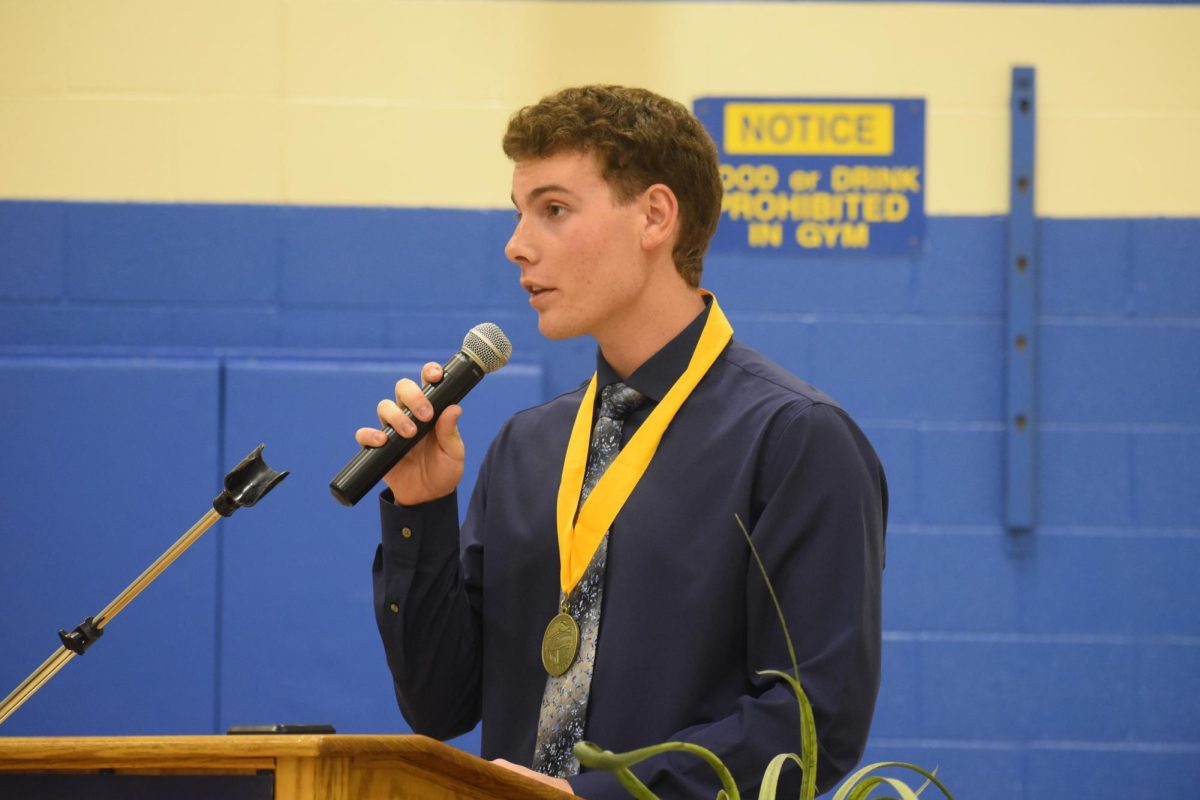 Valedictorian Vincent Cacciotti address the guests at the annual scholarship banquet.