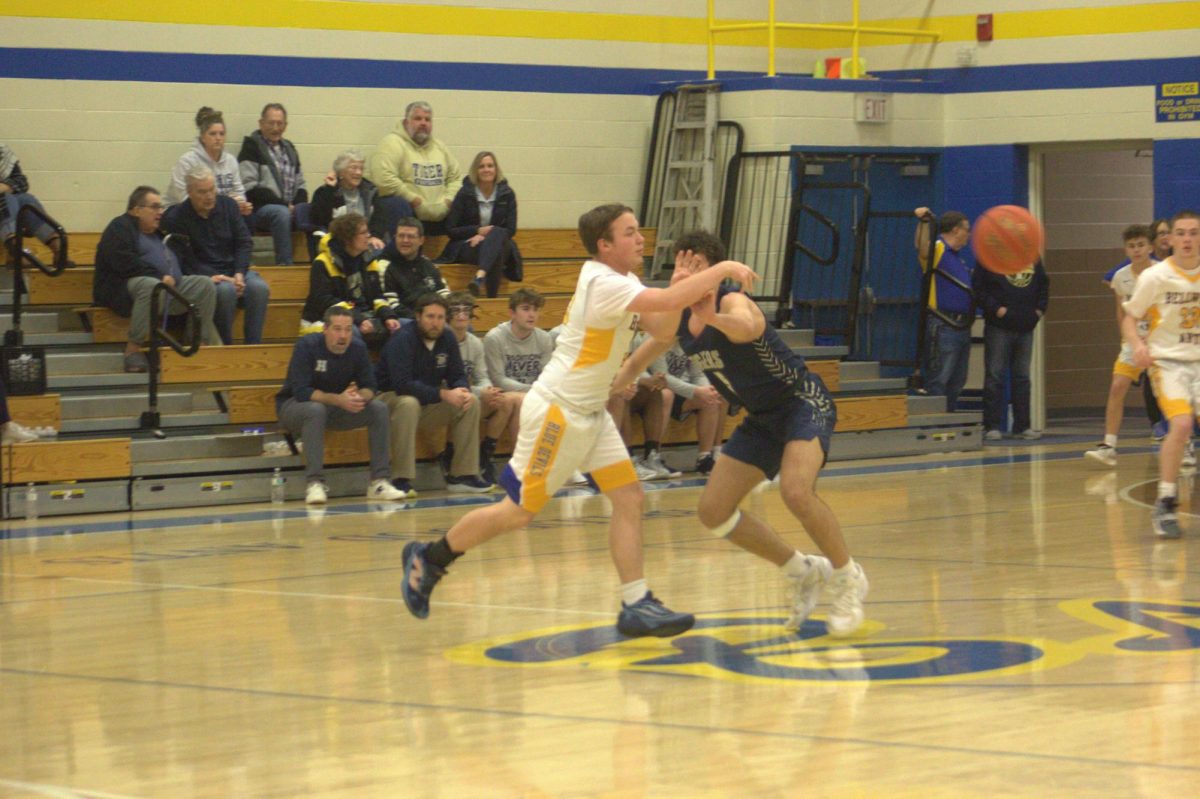 Photo story: Bellwood-Antis jayvees lose to Tigers