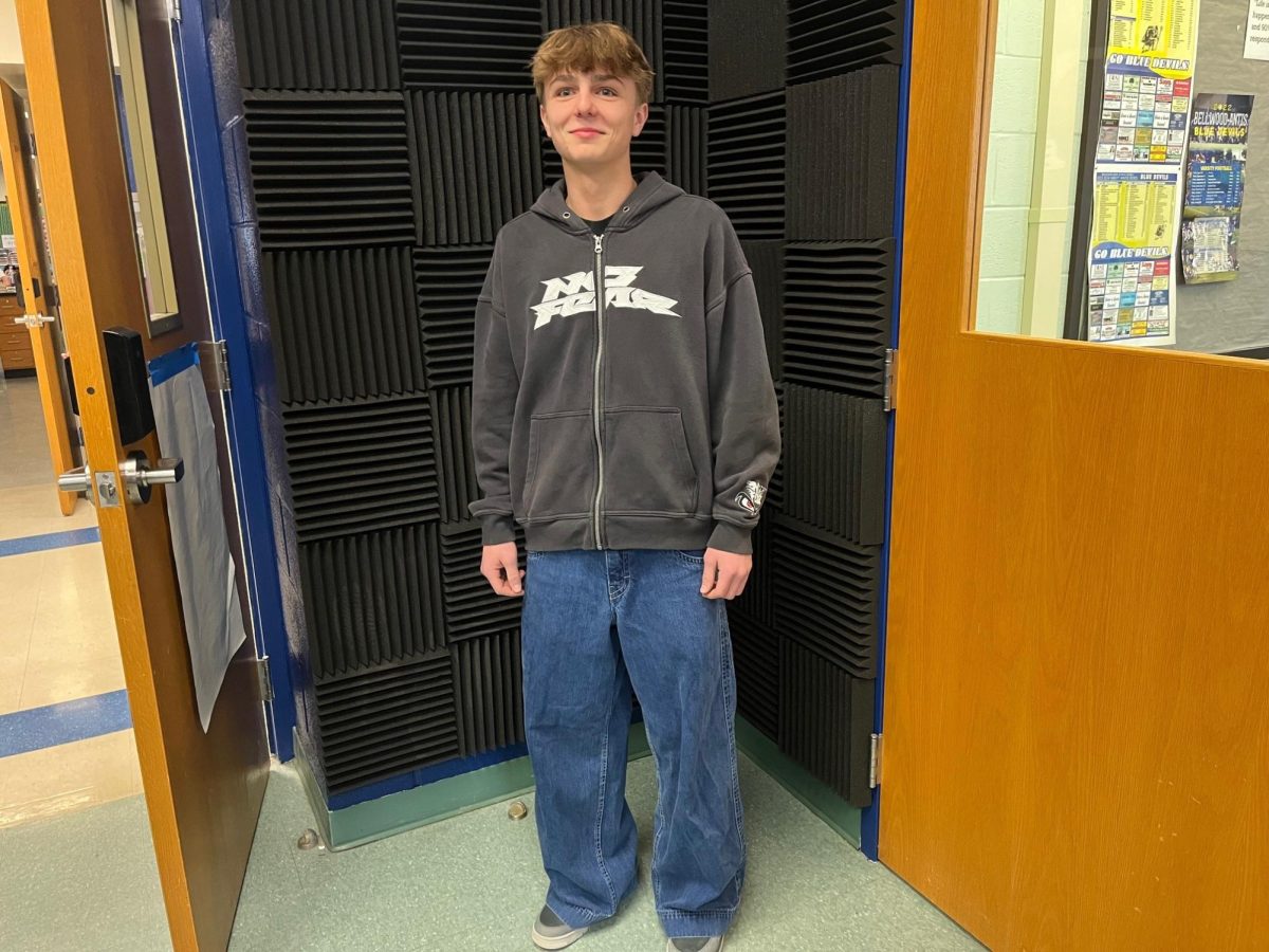 What’s Trending: Y2K fashion.