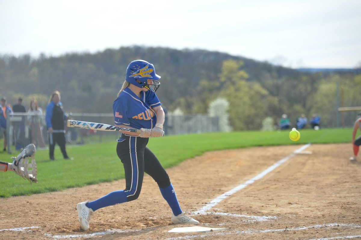 Lady Devils fall on road